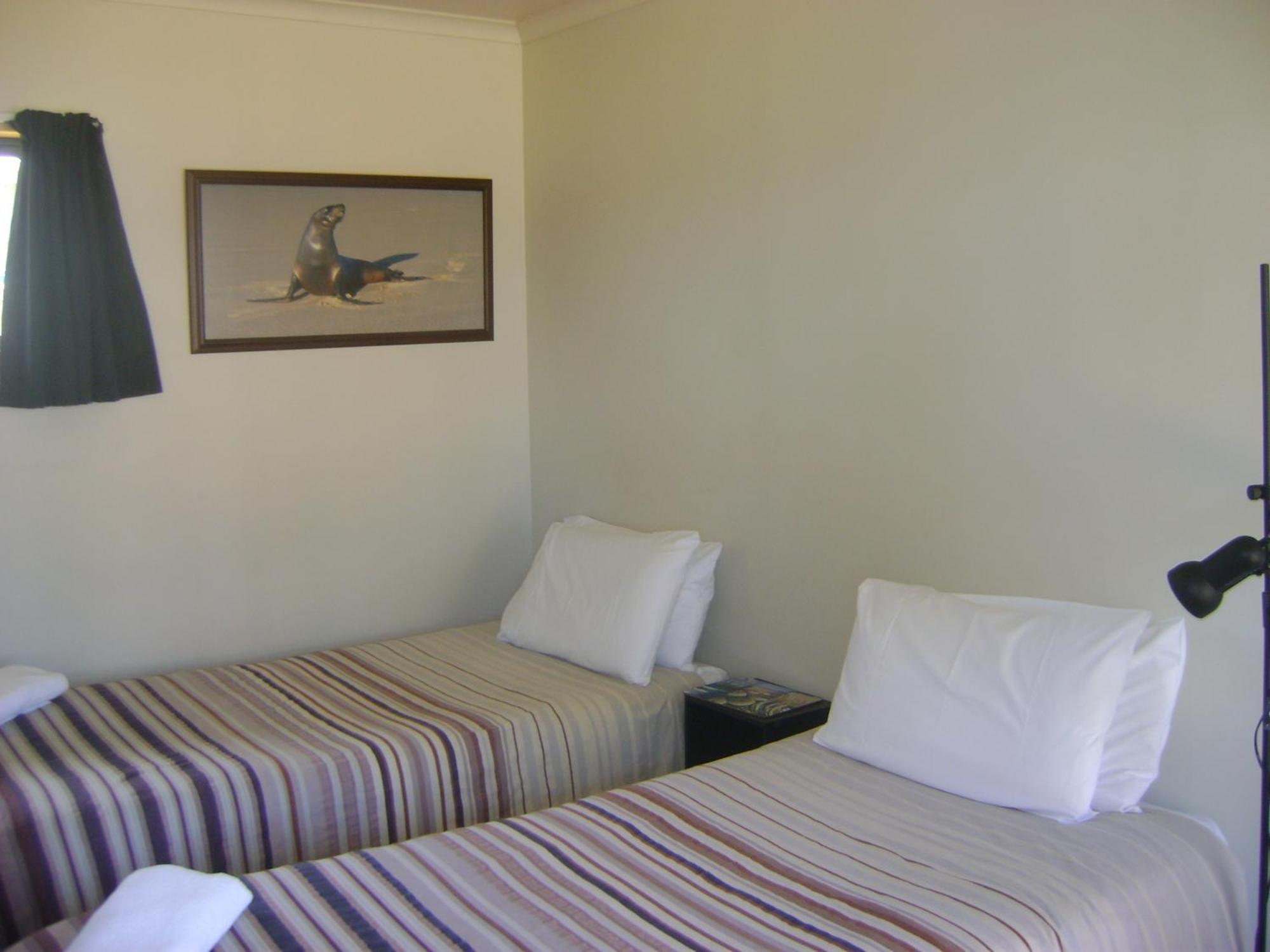 Catlins Newhaven Holiday Park Owaka Room photo