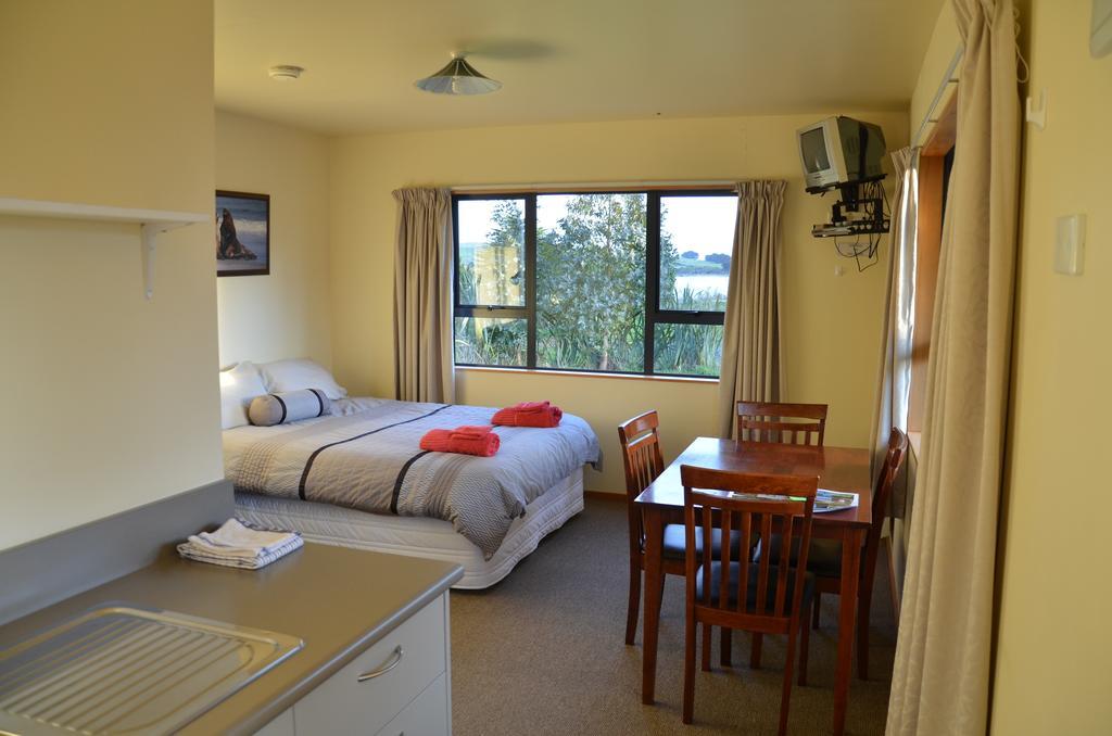 Catlins Newhaven Holiday Park Owaka Room photo