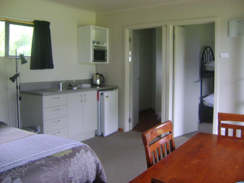 Catlins Newhaven Holiday Park Owaka Room photo