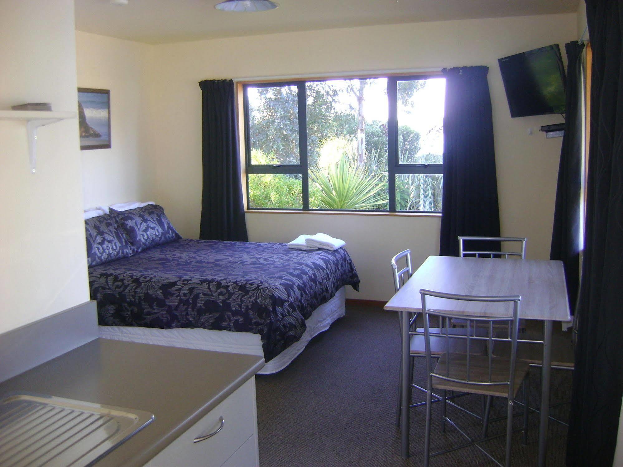 Catlins Newhaven Holiday Park Owaka Exterior photo